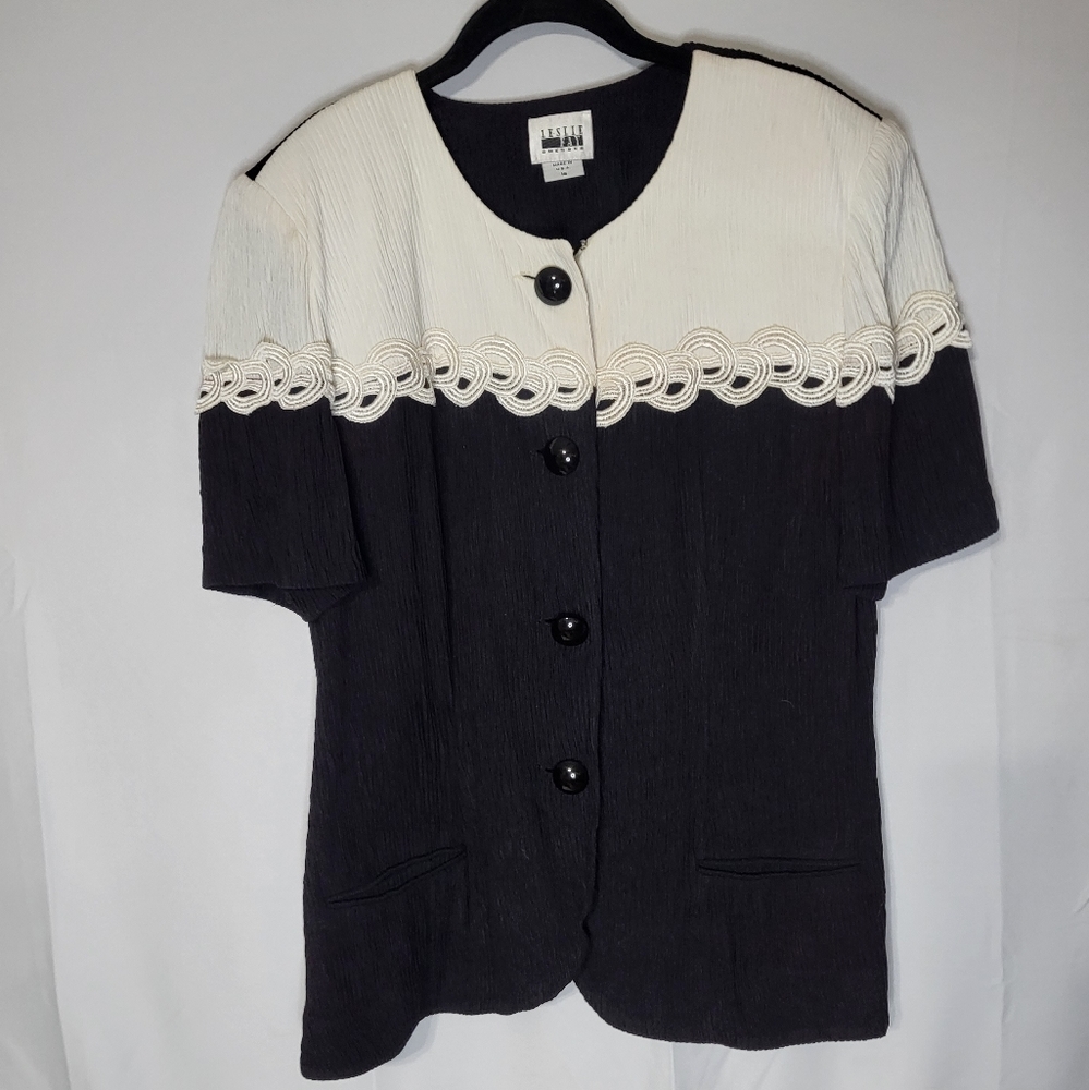 Leslie Fay Black and White Short Sleeve Skirt Set Jacket with Decorative Trim